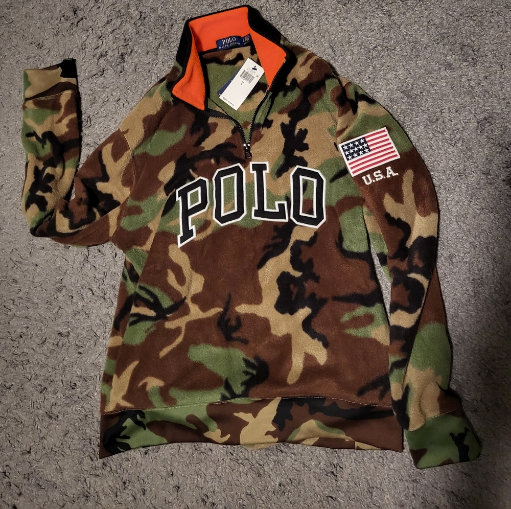 Polo camo spell out fleece